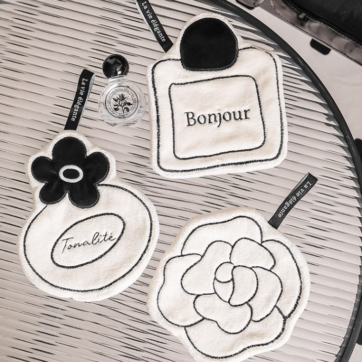 3design perfume bottle hanging towel