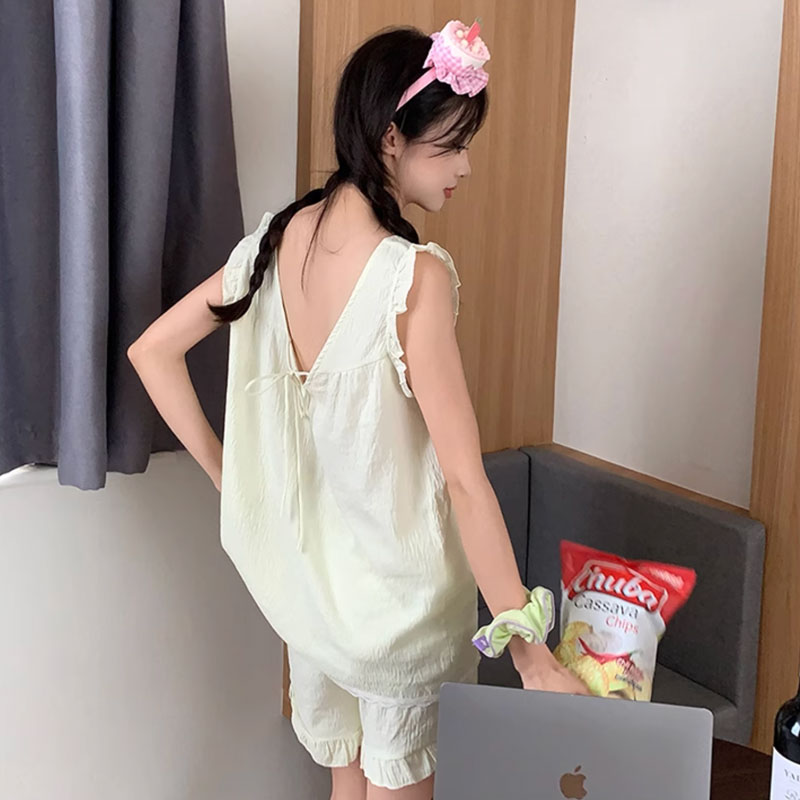 V neck frill room wear