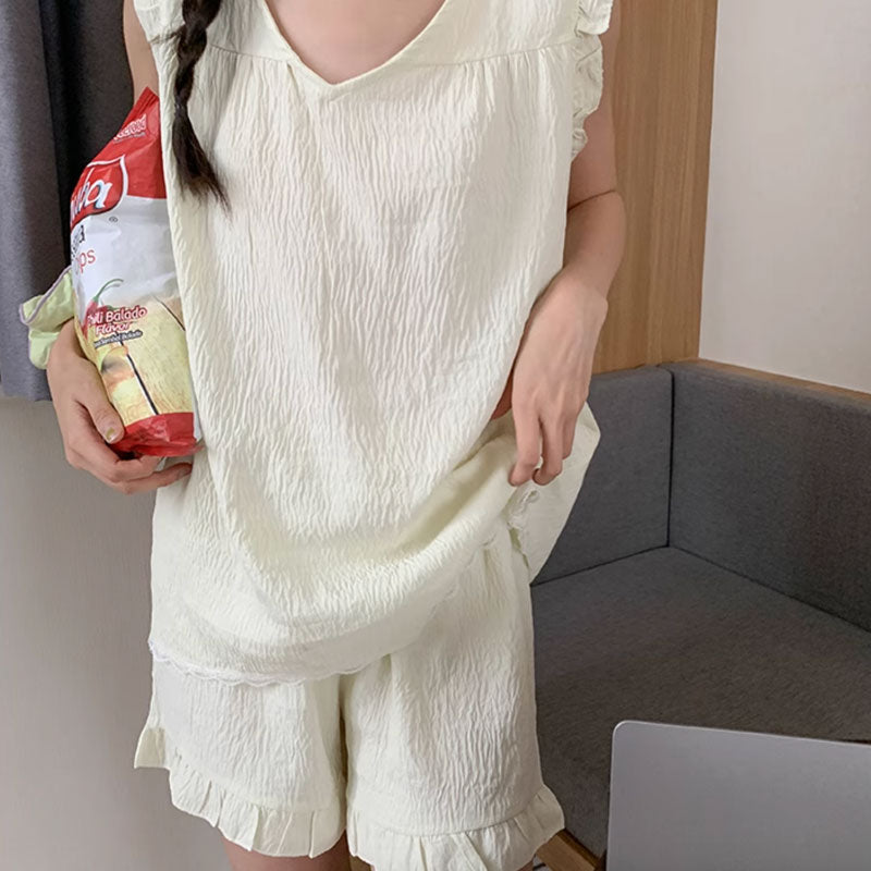 V neck frill room wear