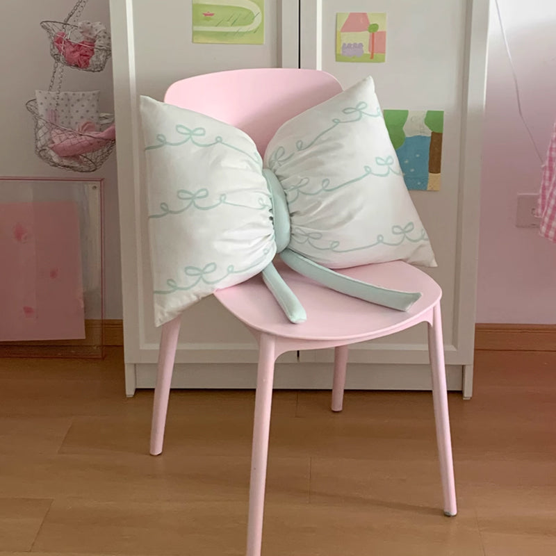 6design big ribbon cushion