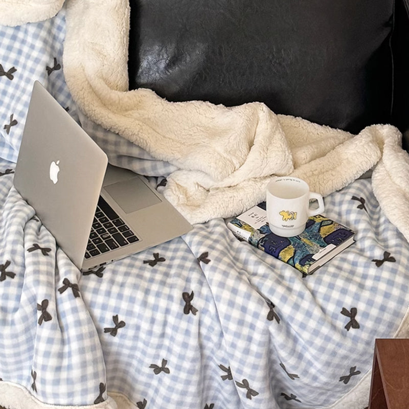 10design feminine boa blanket