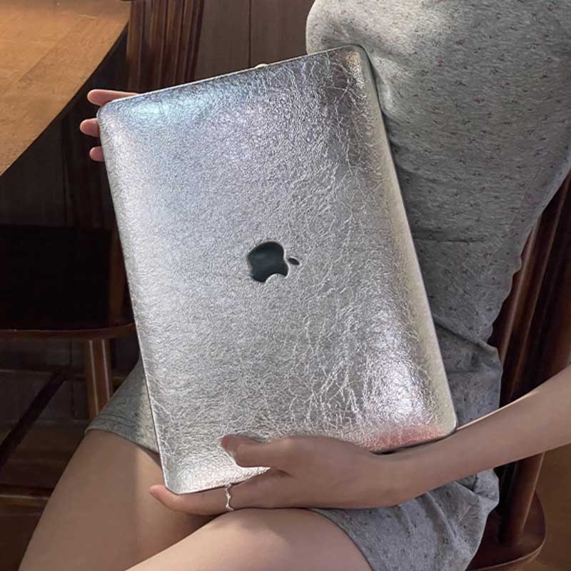 silver leather Mac book case