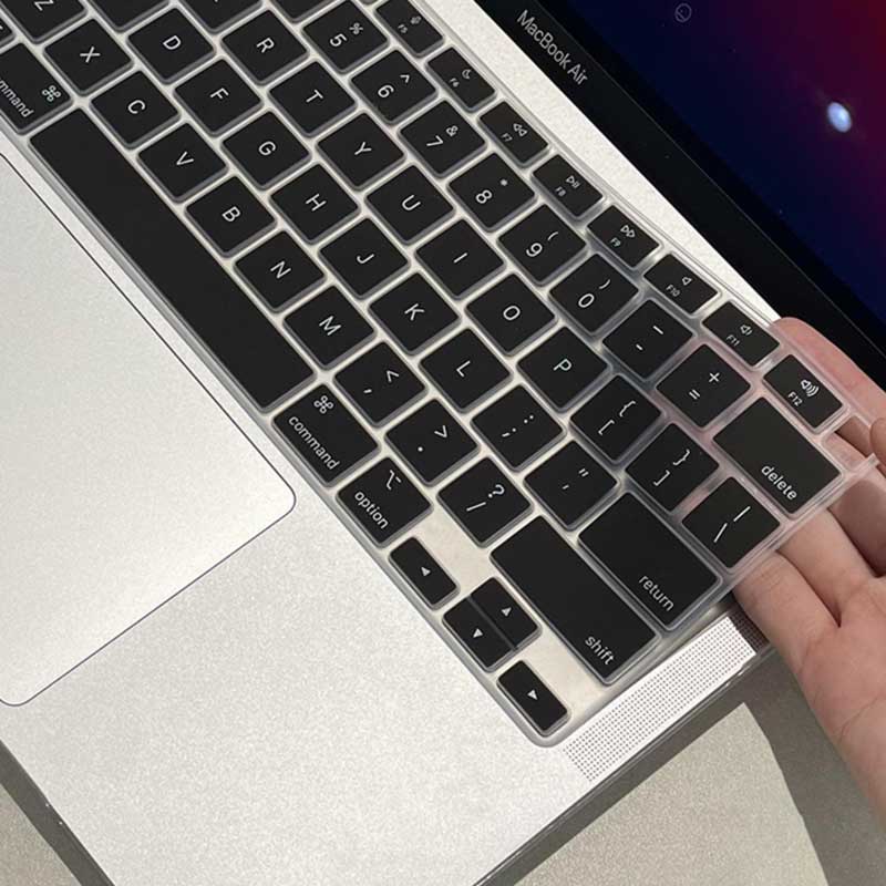 silver leather Mac book case