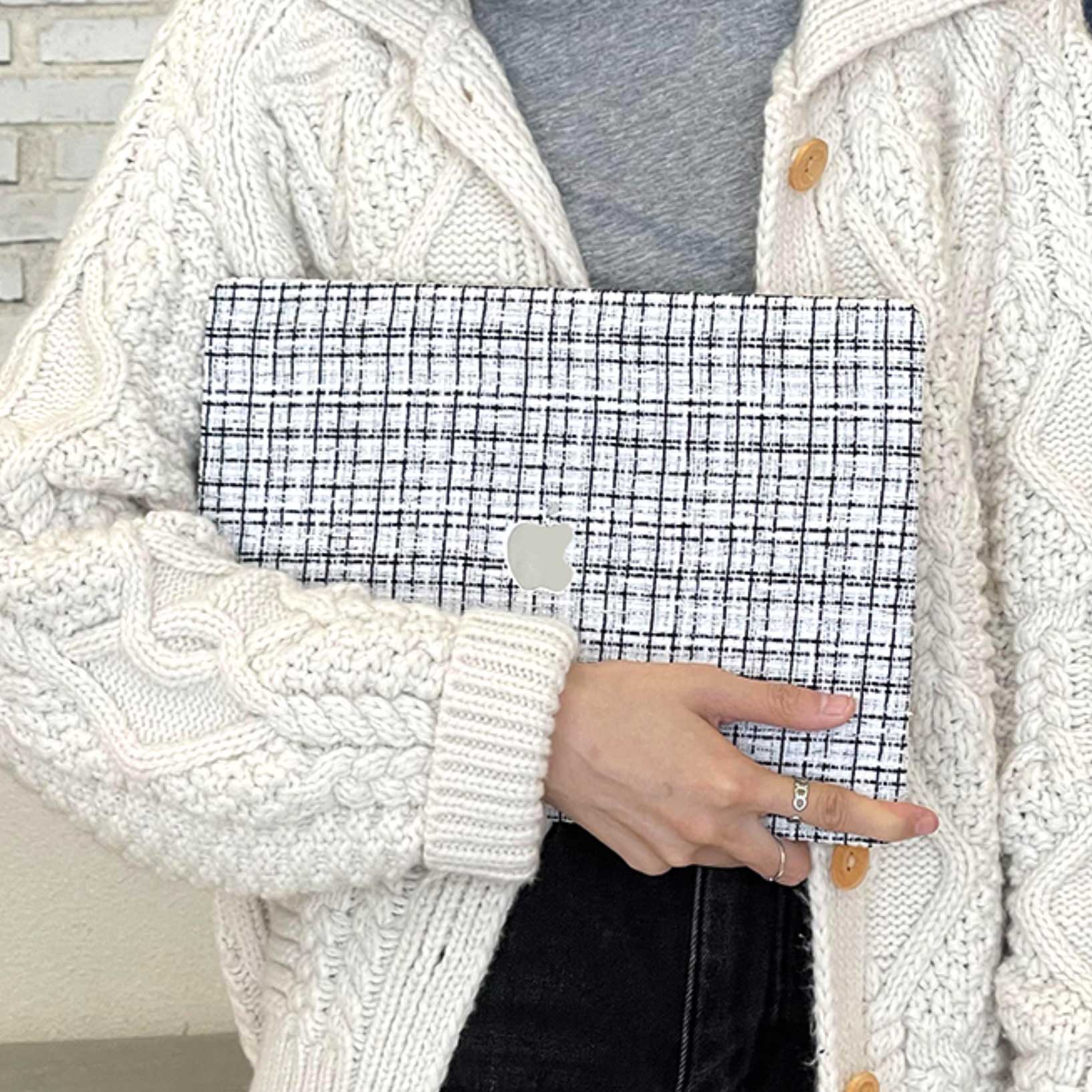 black tweed Mac book case