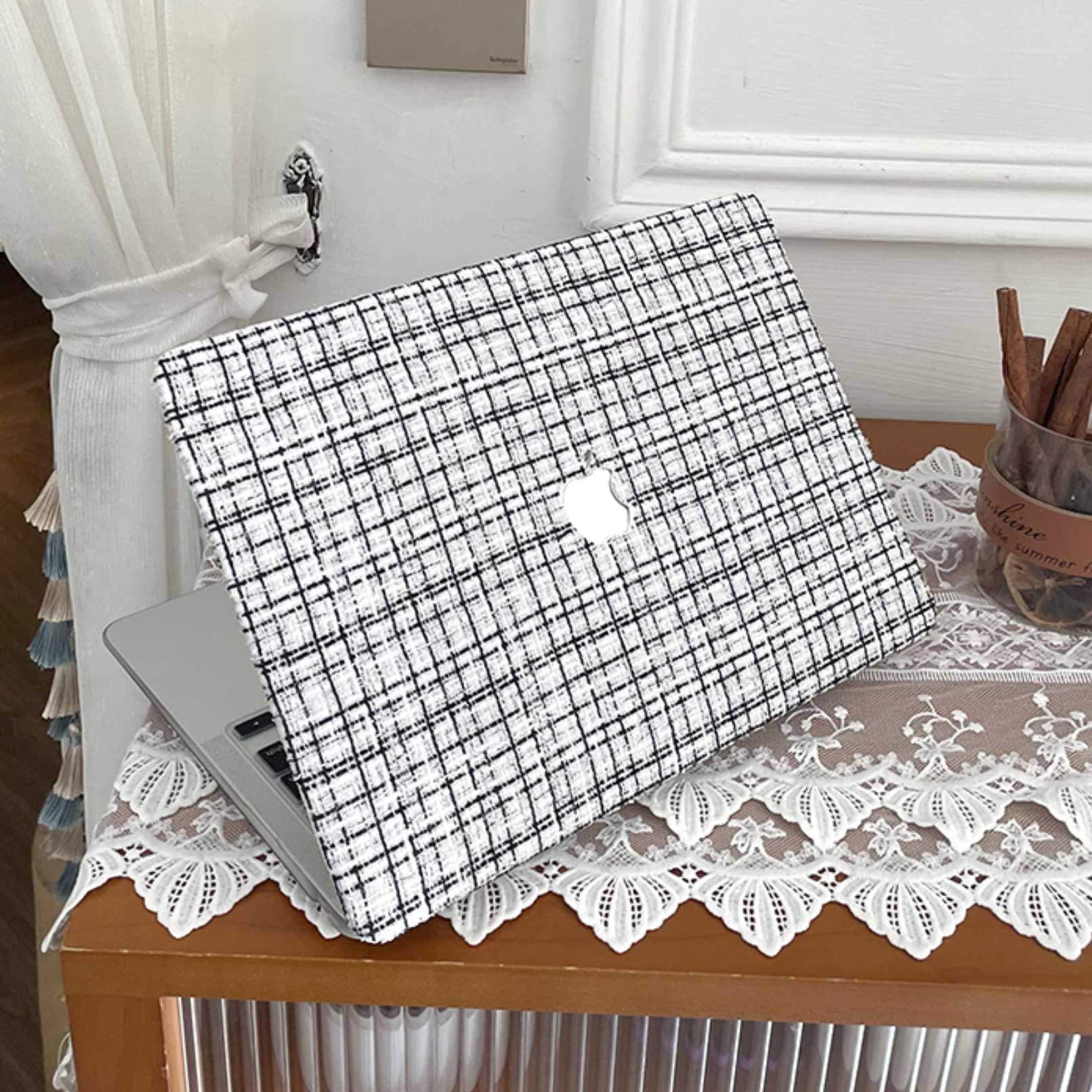 black tweed Mac book case