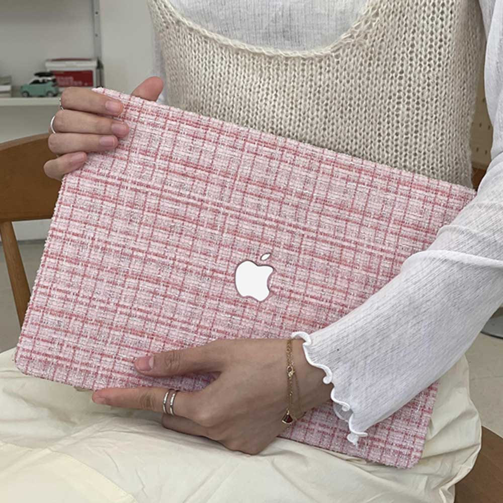 pink tweed Mac book case