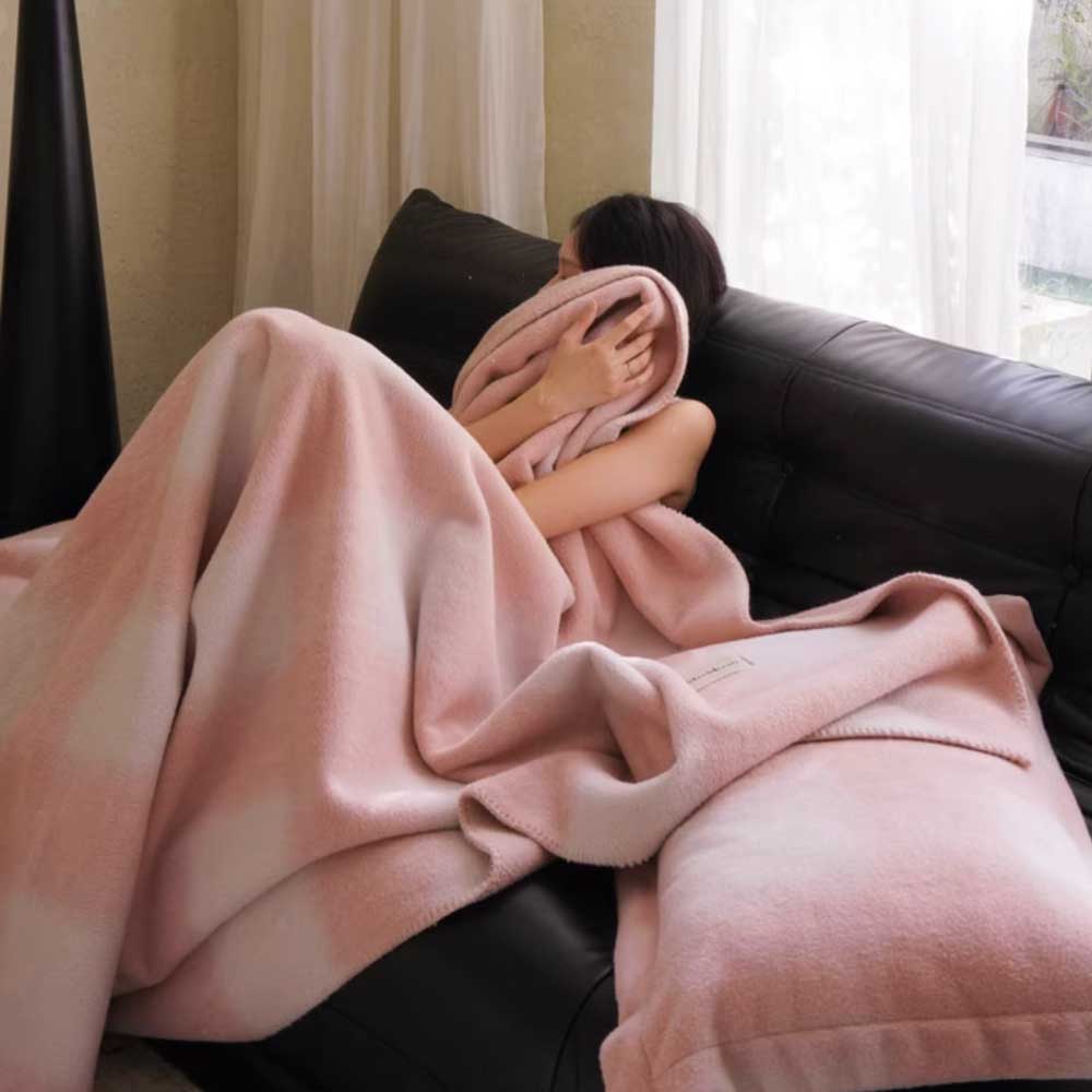 5design soft touch fleece blanket