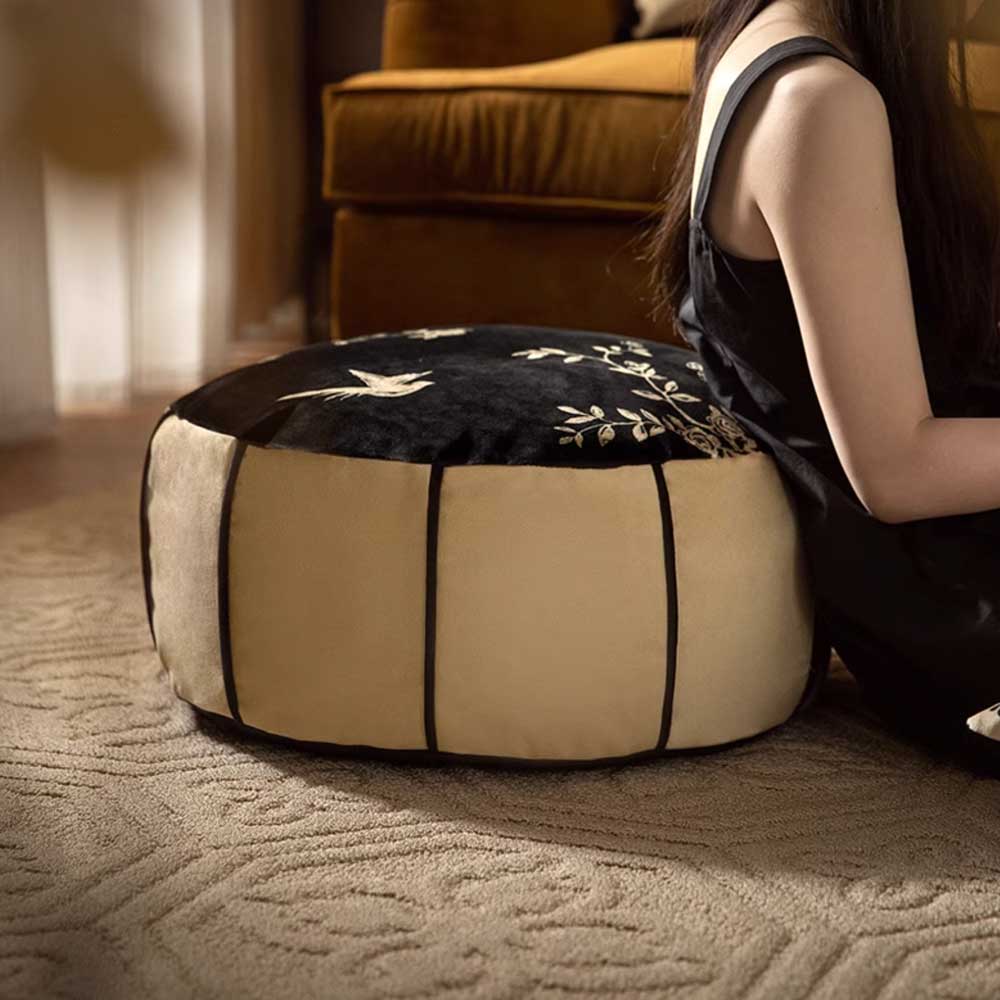 black bird bloom stool