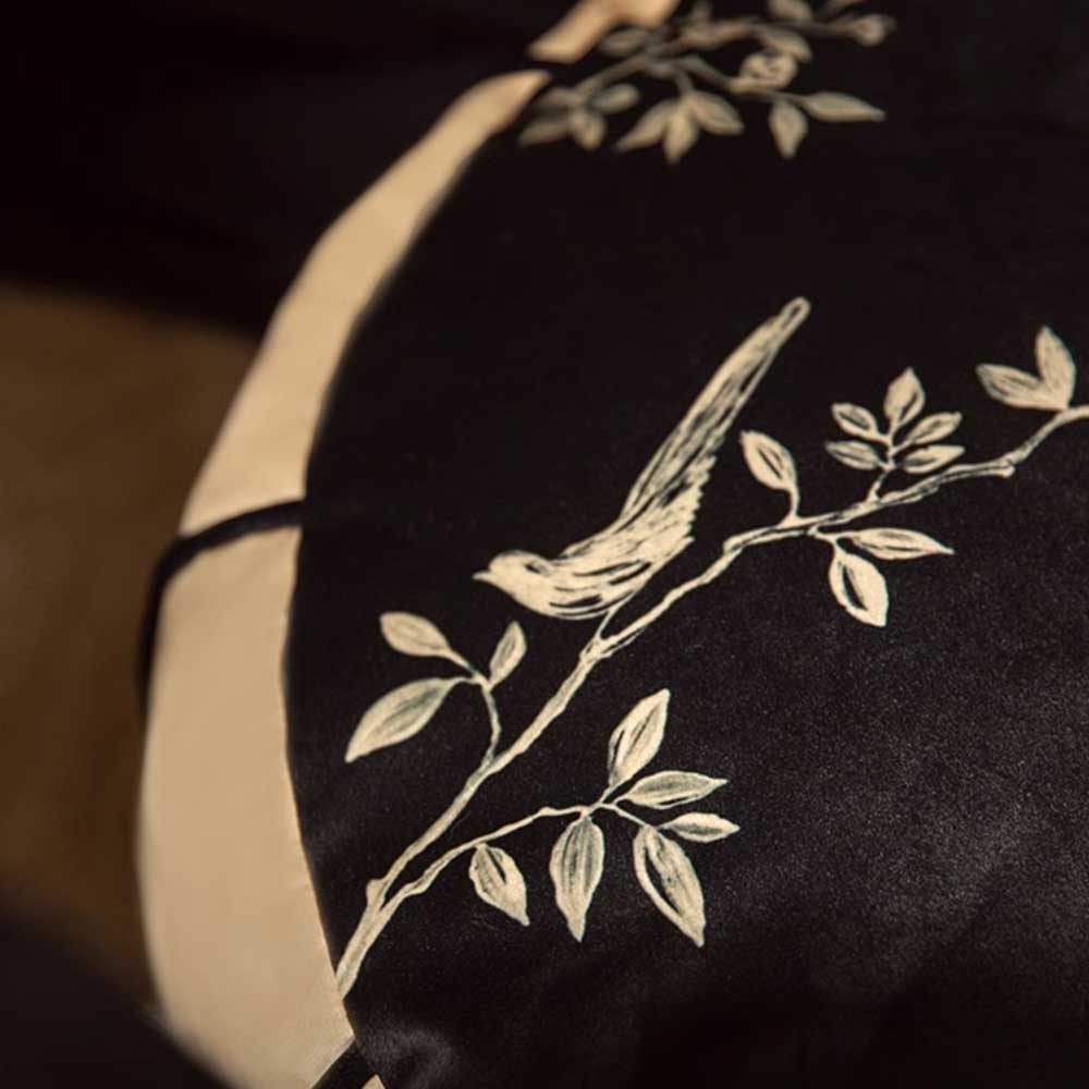 black bird bloom stool