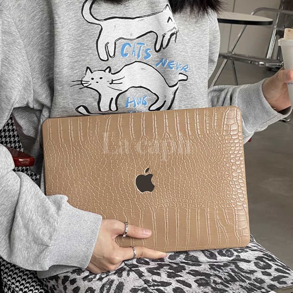 beige crocodile Mac book case