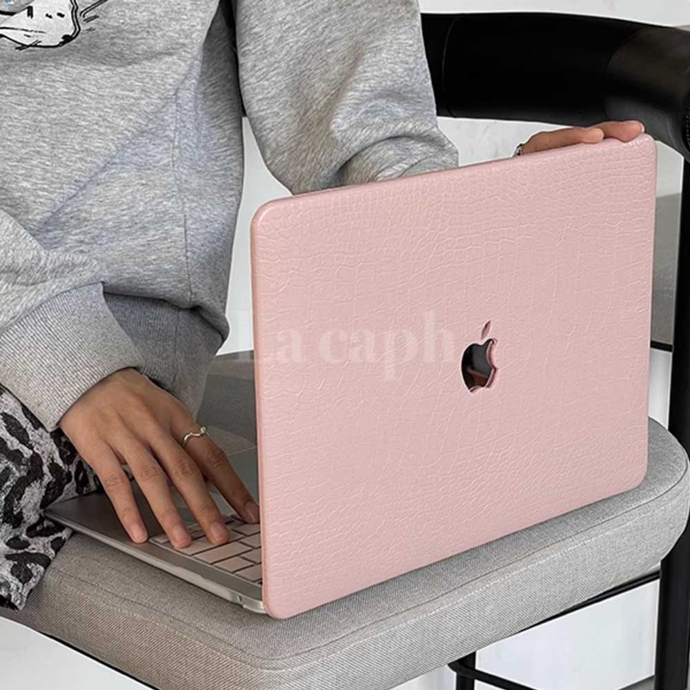 pink crocodile Mac book case