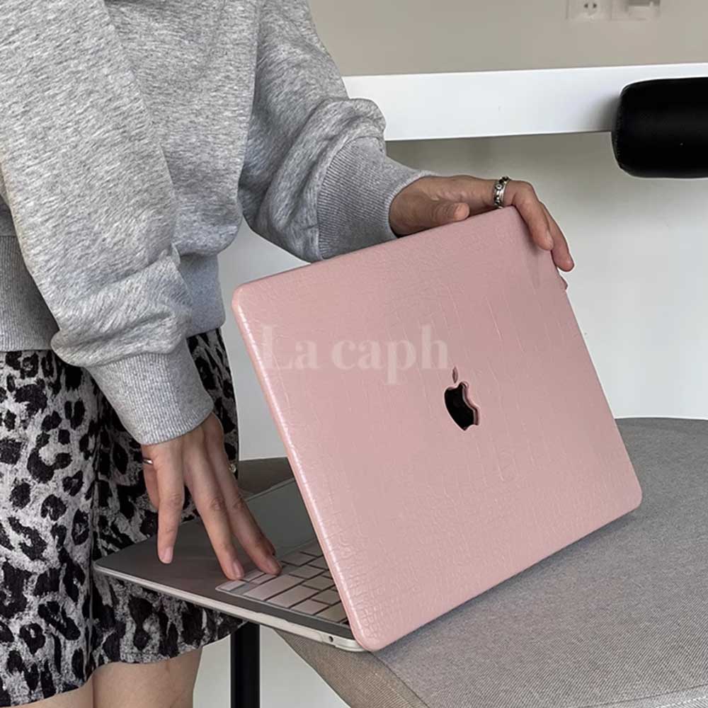 pink crocodile Mac book case