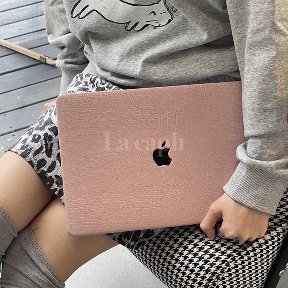pink crocodile Mac book case