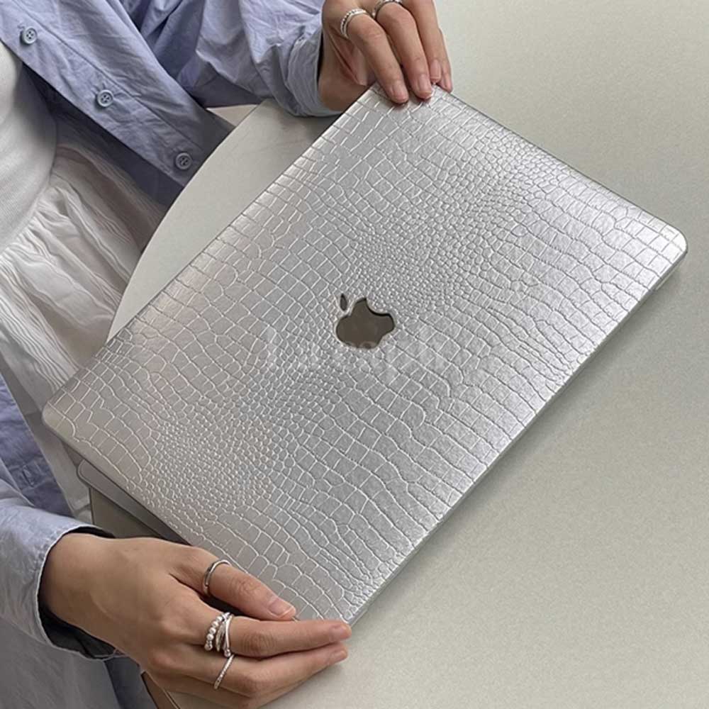 silver crocodile Mac book case