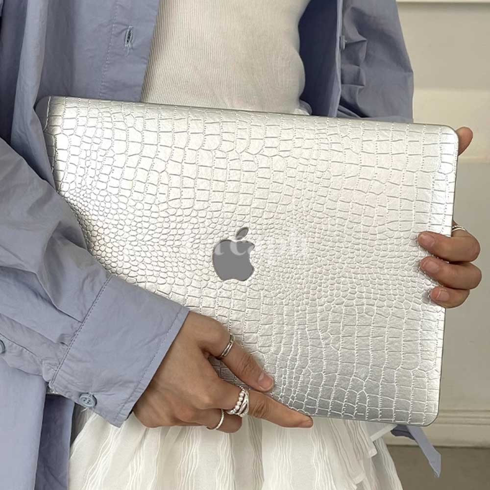 silver crocodile Mac book case