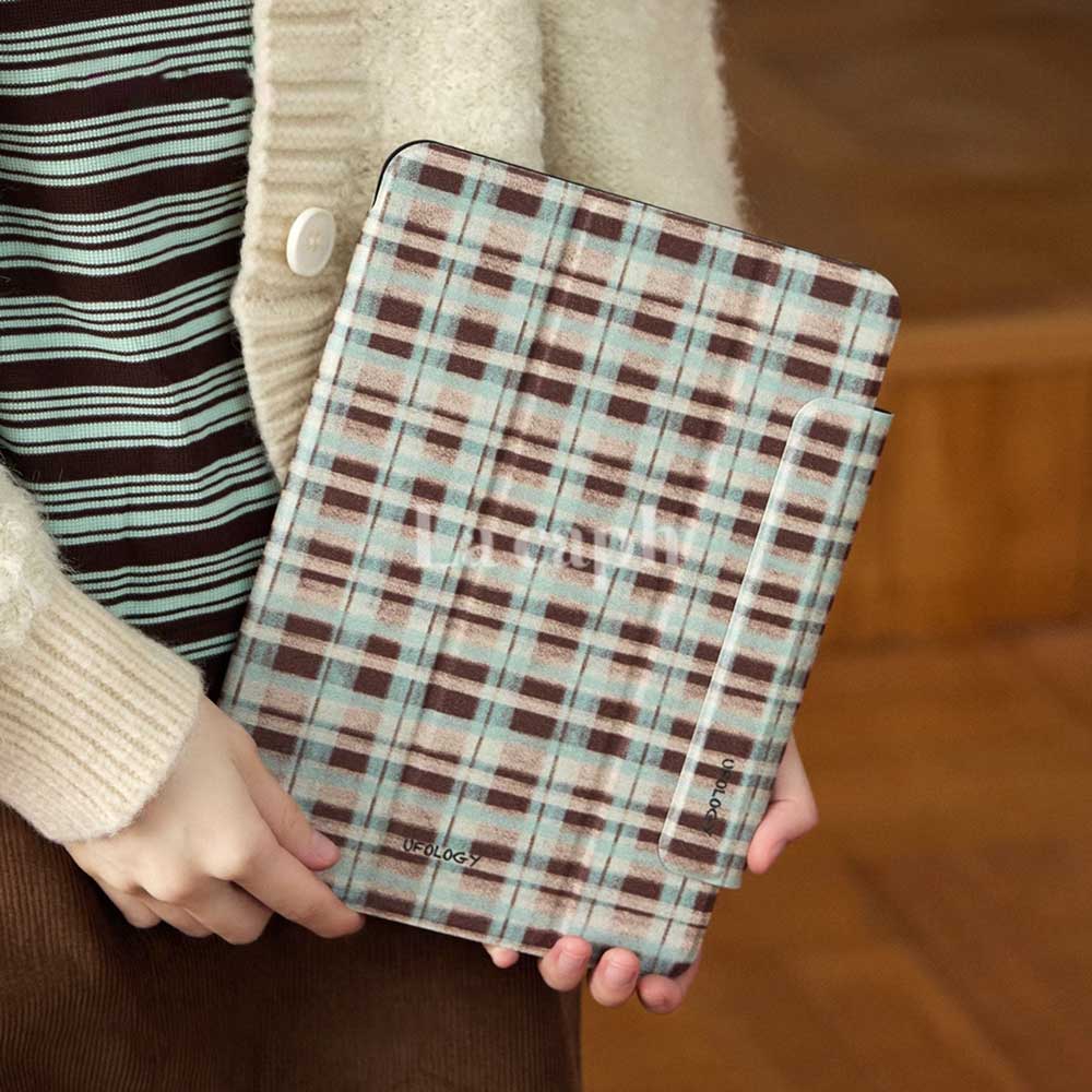 winter check iPad case