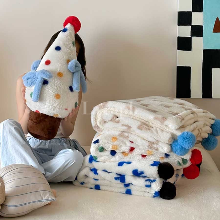 pom pom fleece blanket (3designs)