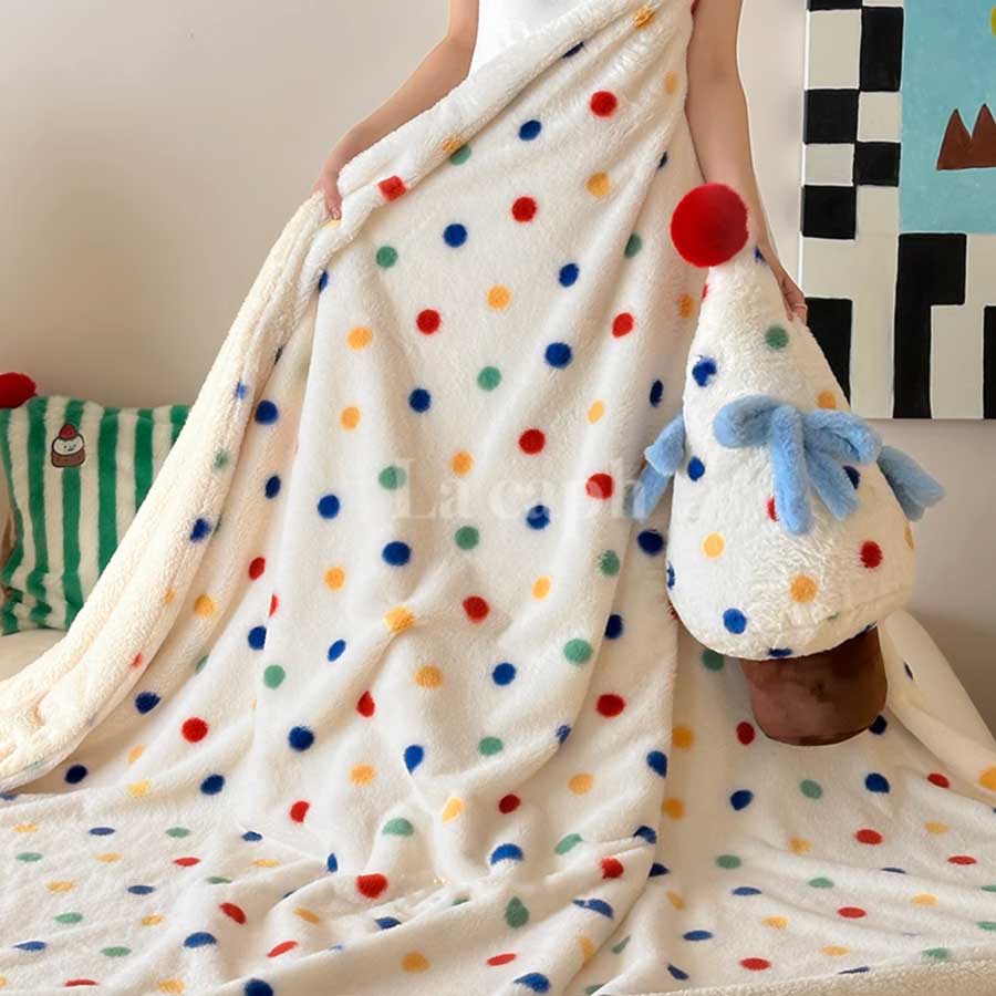 pom pom fleece blanket (3designs)