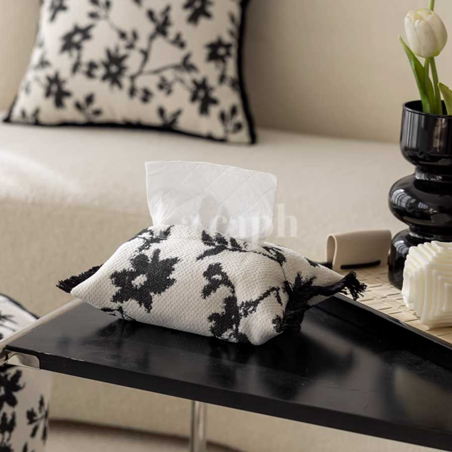 floral embroidered tissue cover (2colors)