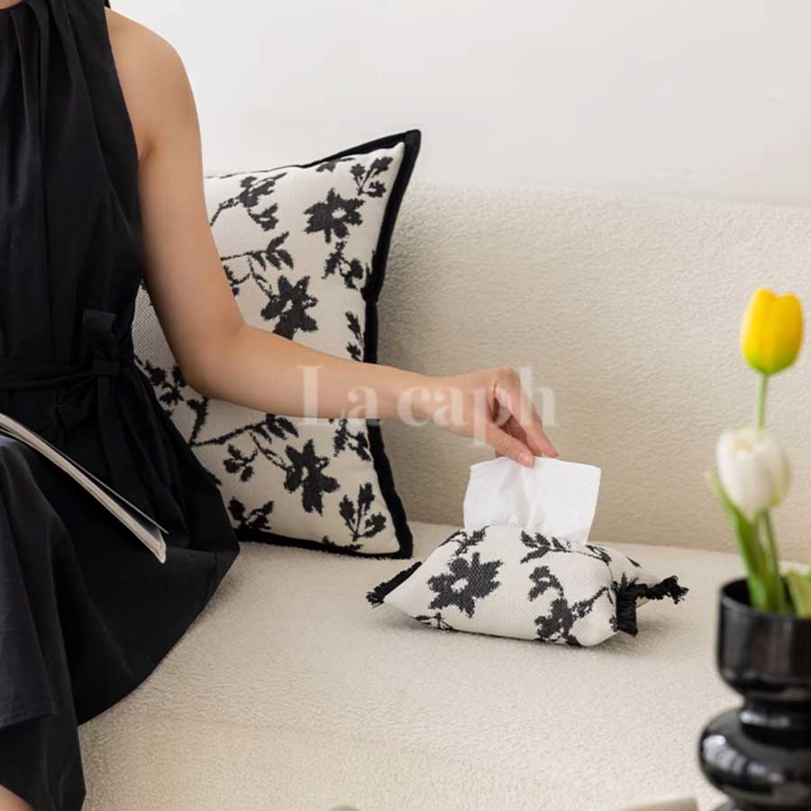 floral embroidered tissue cover (2colors)