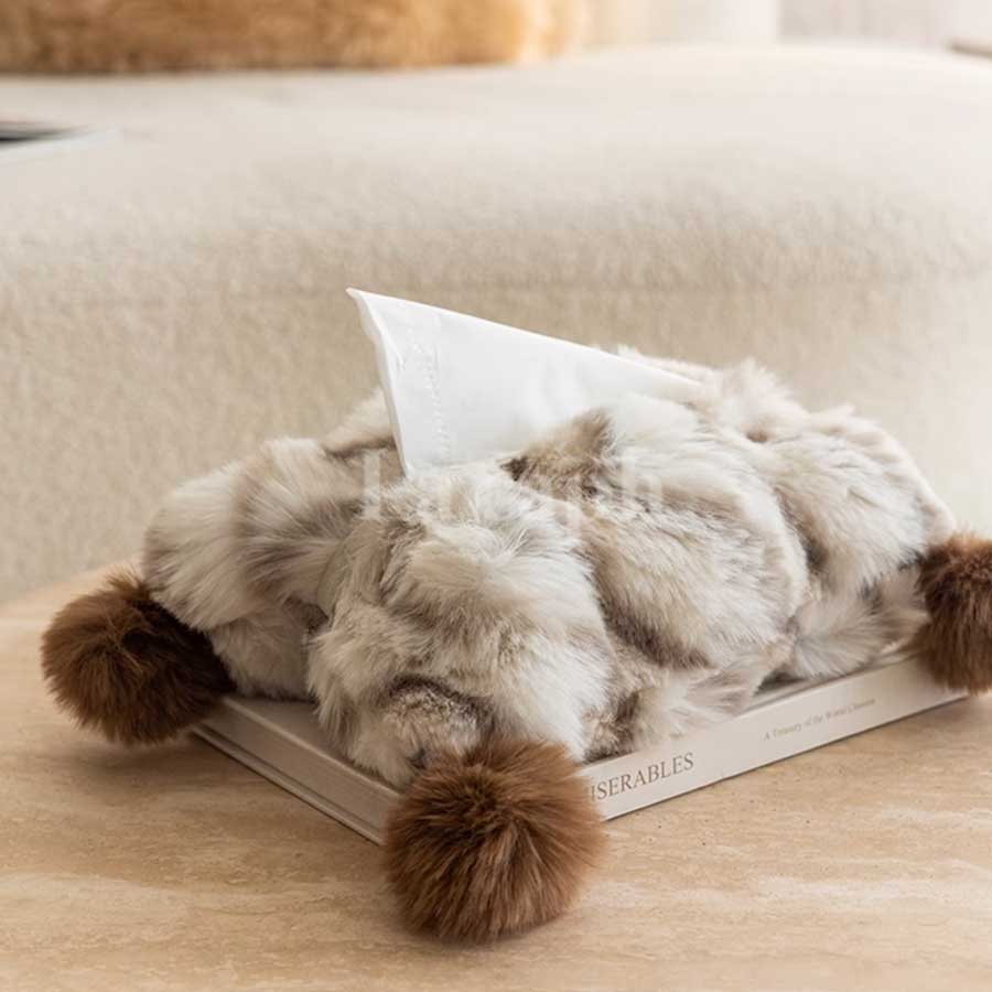 pom pom fur tissue cover
