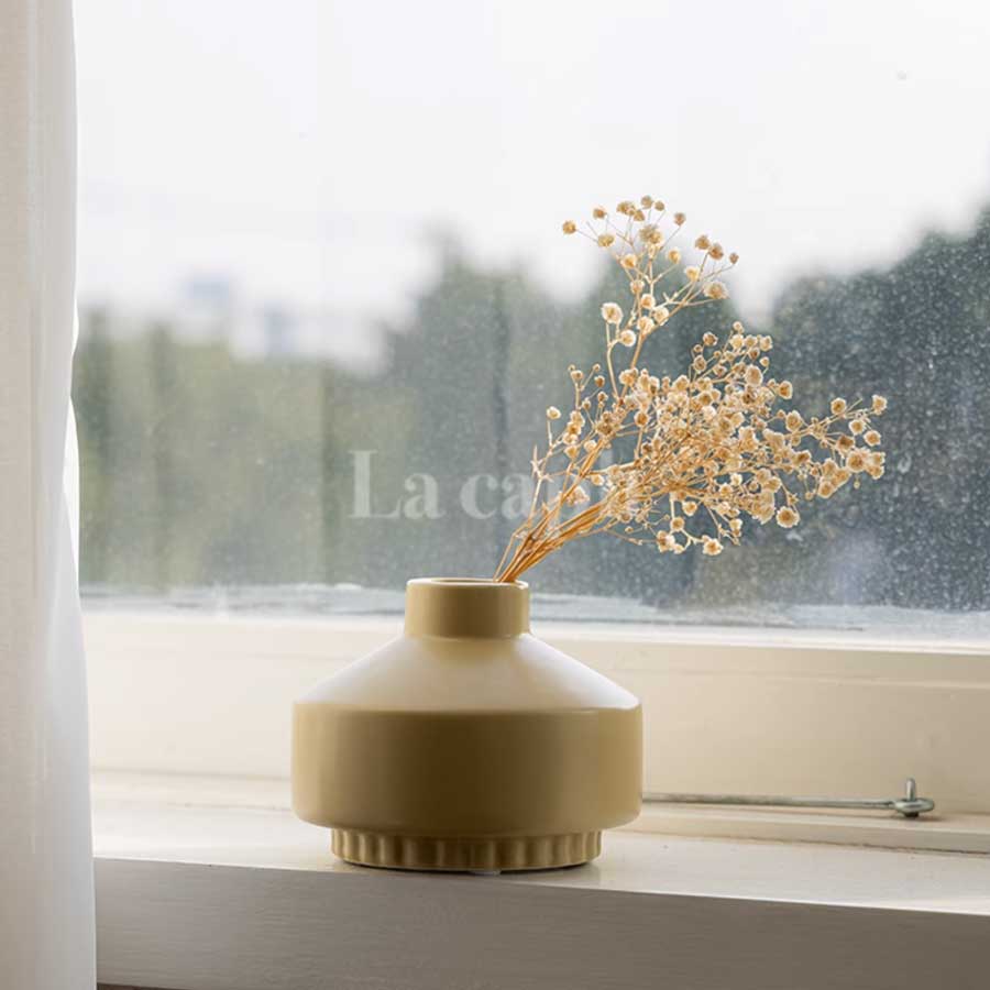 matte finish vase