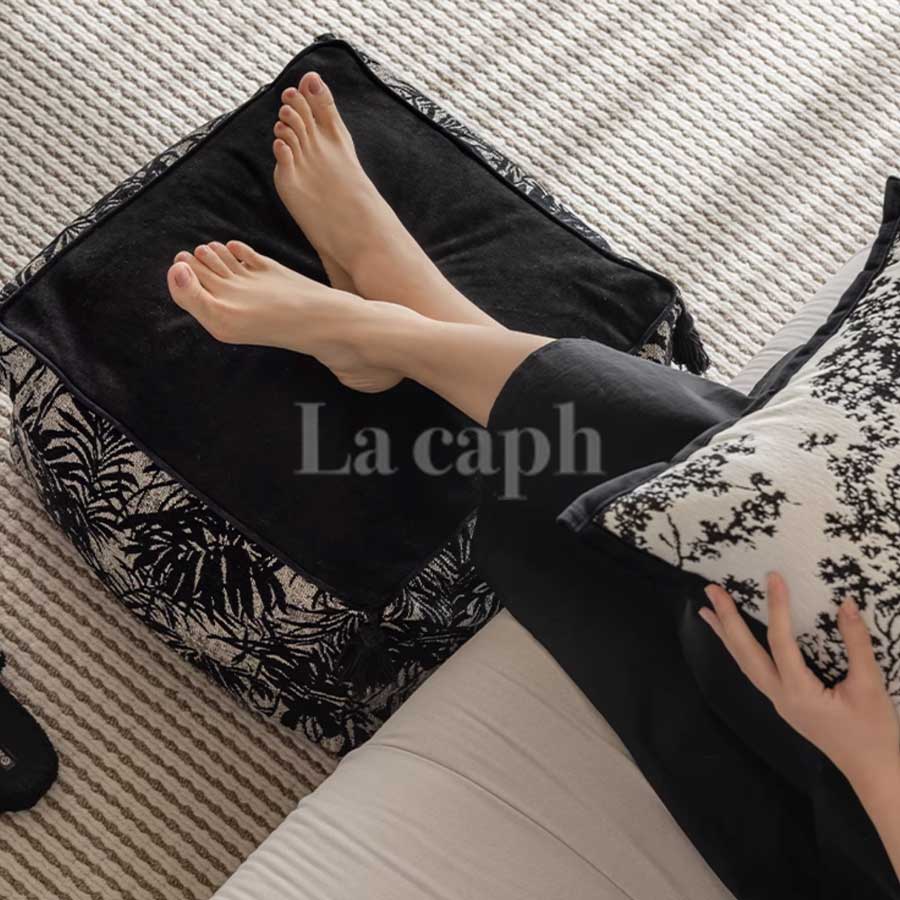 tassel accent stool (2colors)