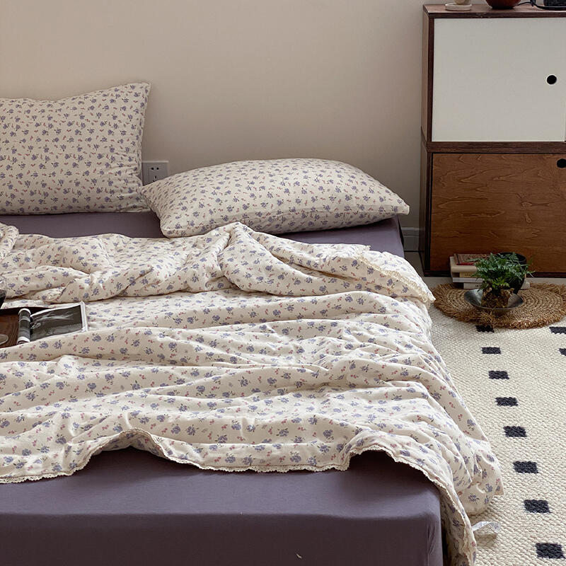 8design natural floral summer quilt