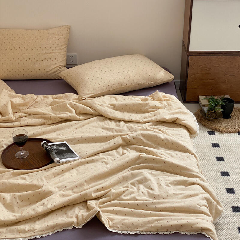 8design natural floral summer quilt