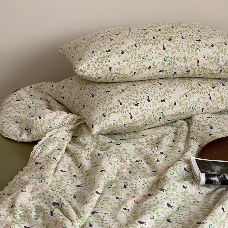 8design natural floral summer quilt