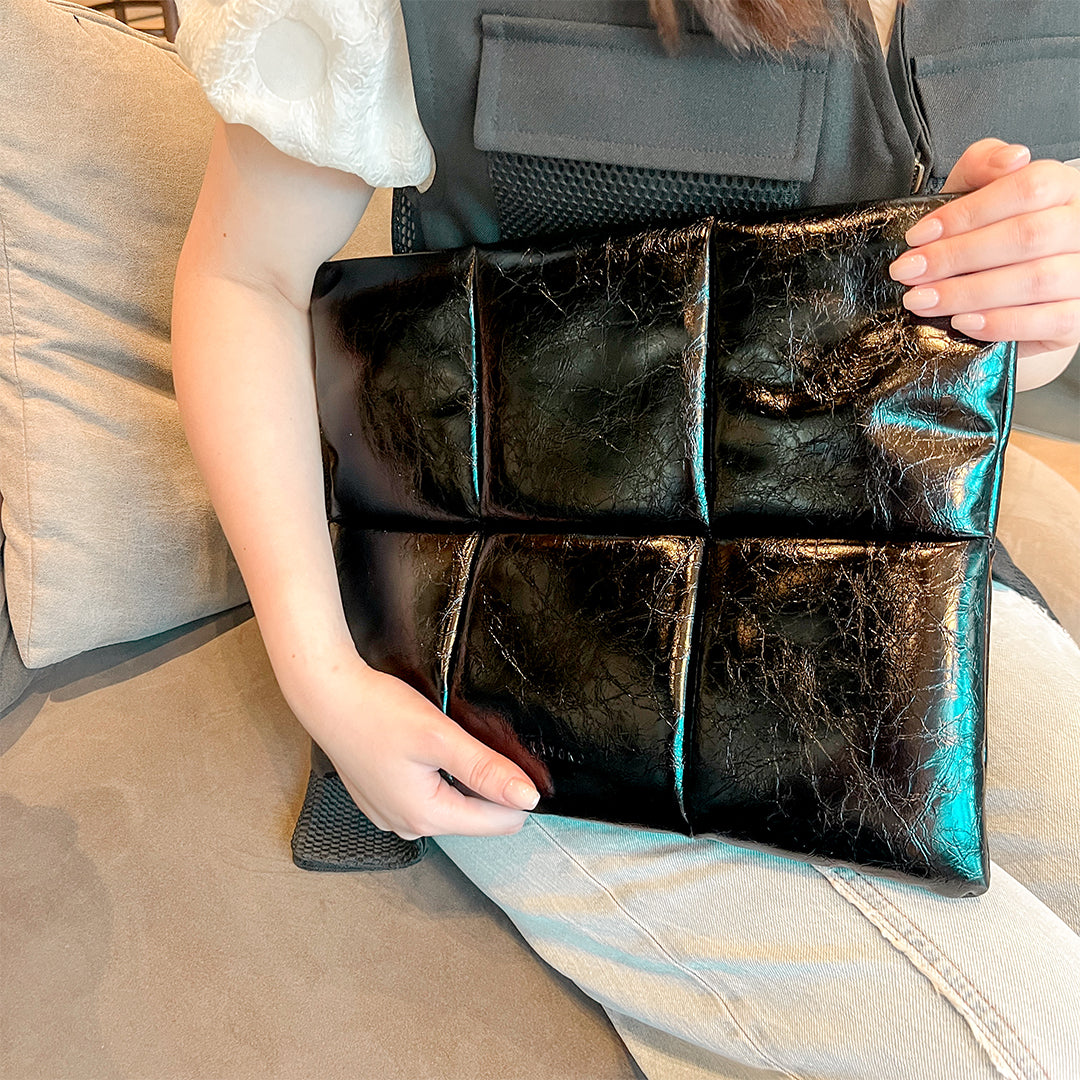 metallic black PC Clutch