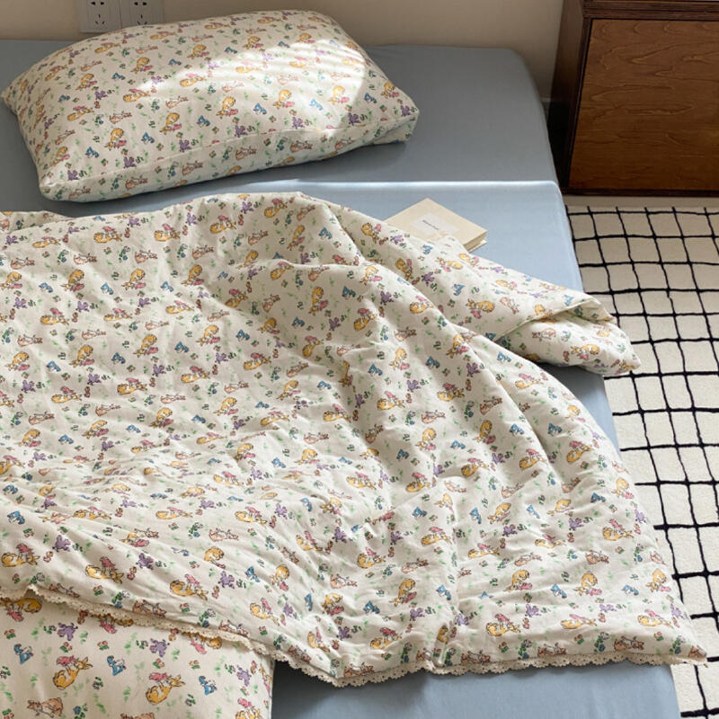 8design natural floral summer quilt