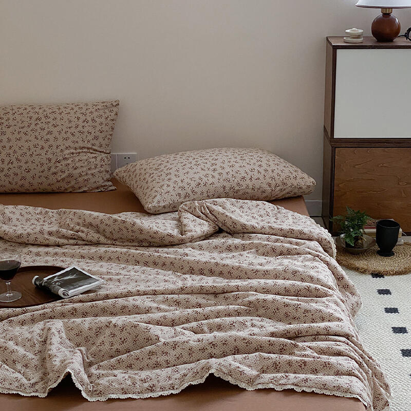 8design natural floral summer quilt
