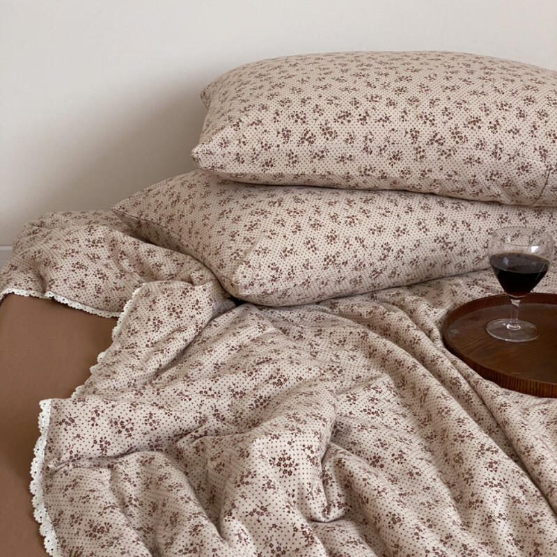 8design natural floral summer quilt