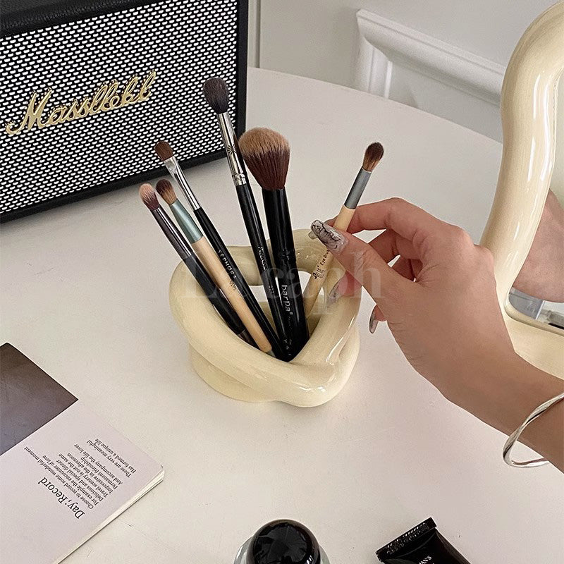 heart motif twist design multi stand(3color)