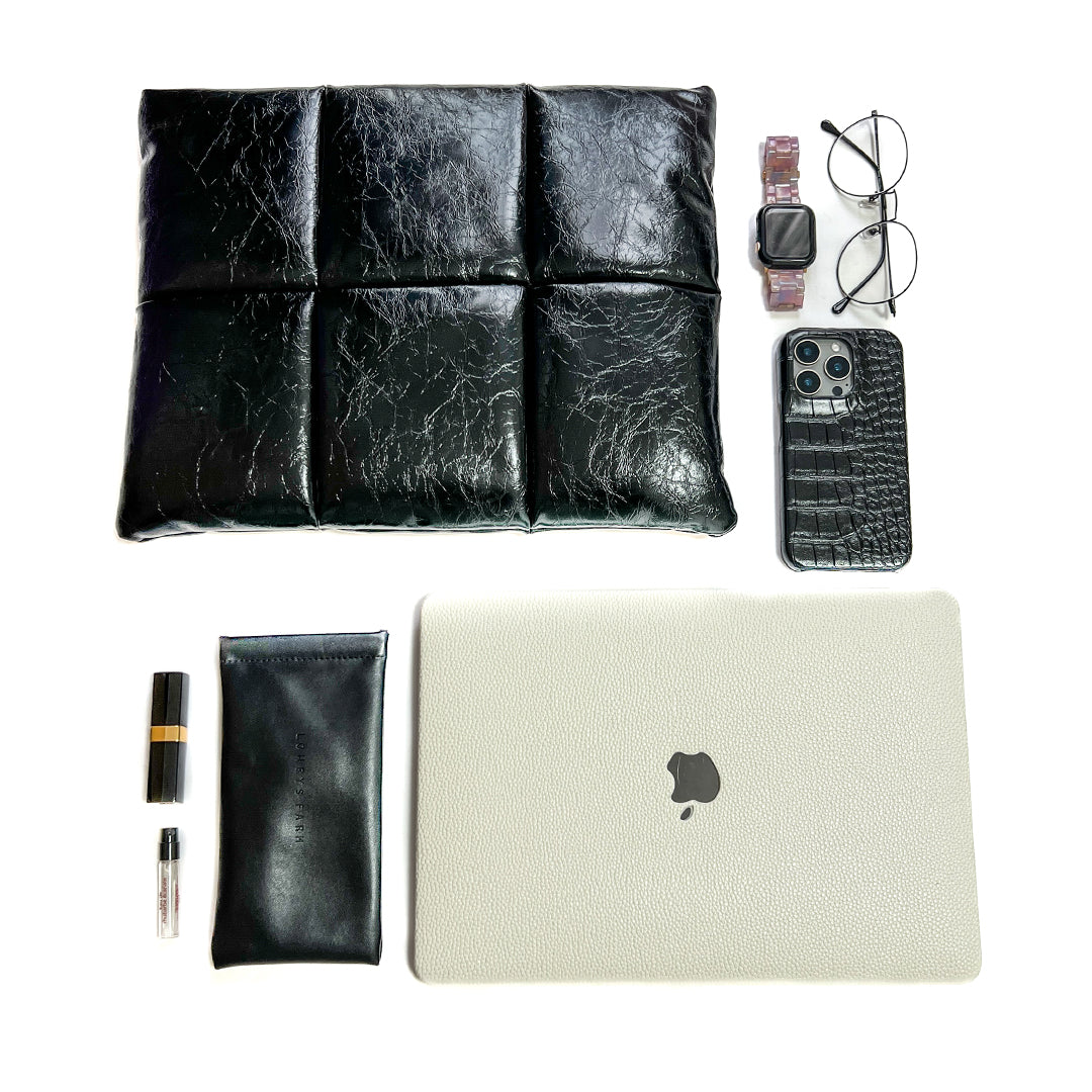 metallic black PC Clutch