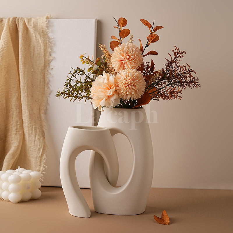 Intertwined Elegance Vase