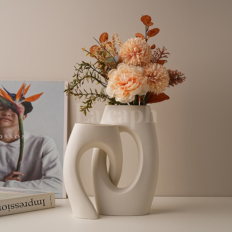 Intertwined Elegance Vase