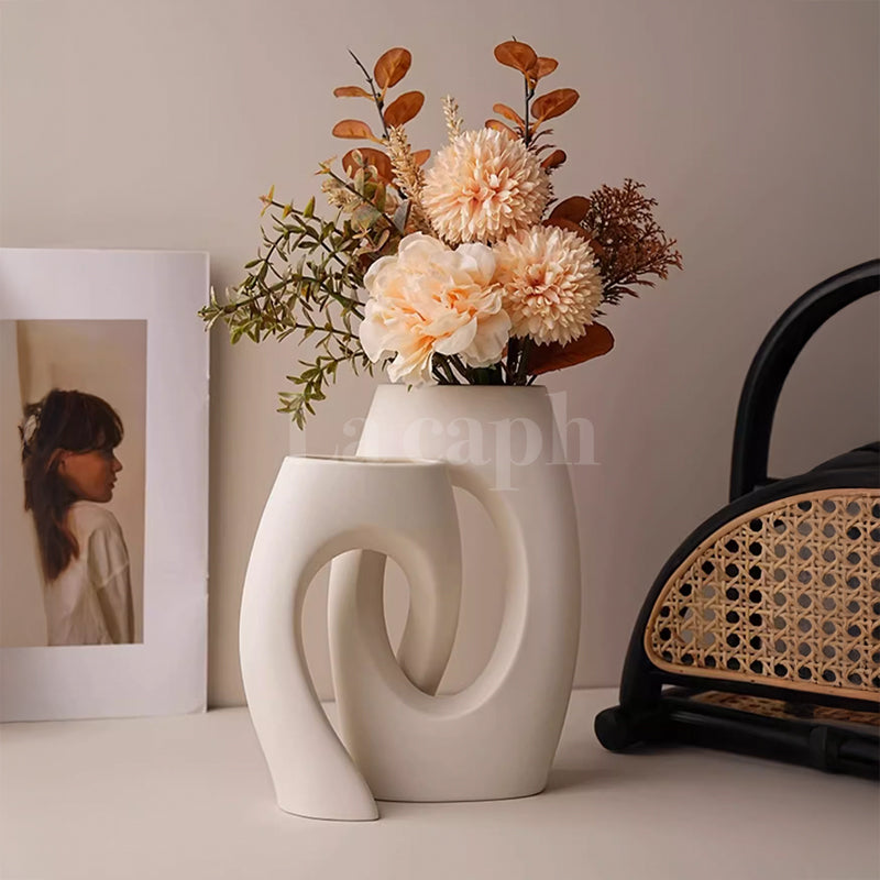 Intertwined Elegance Vase
