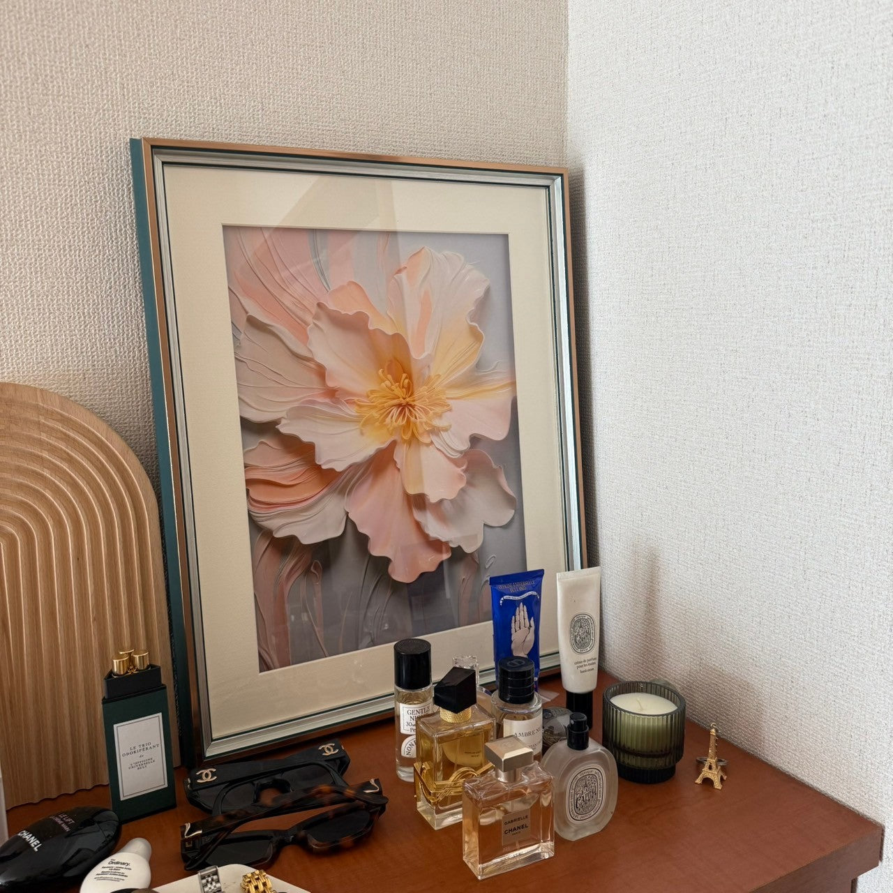 【即納】embossed flower poster & gold frame SET (41×51cm)