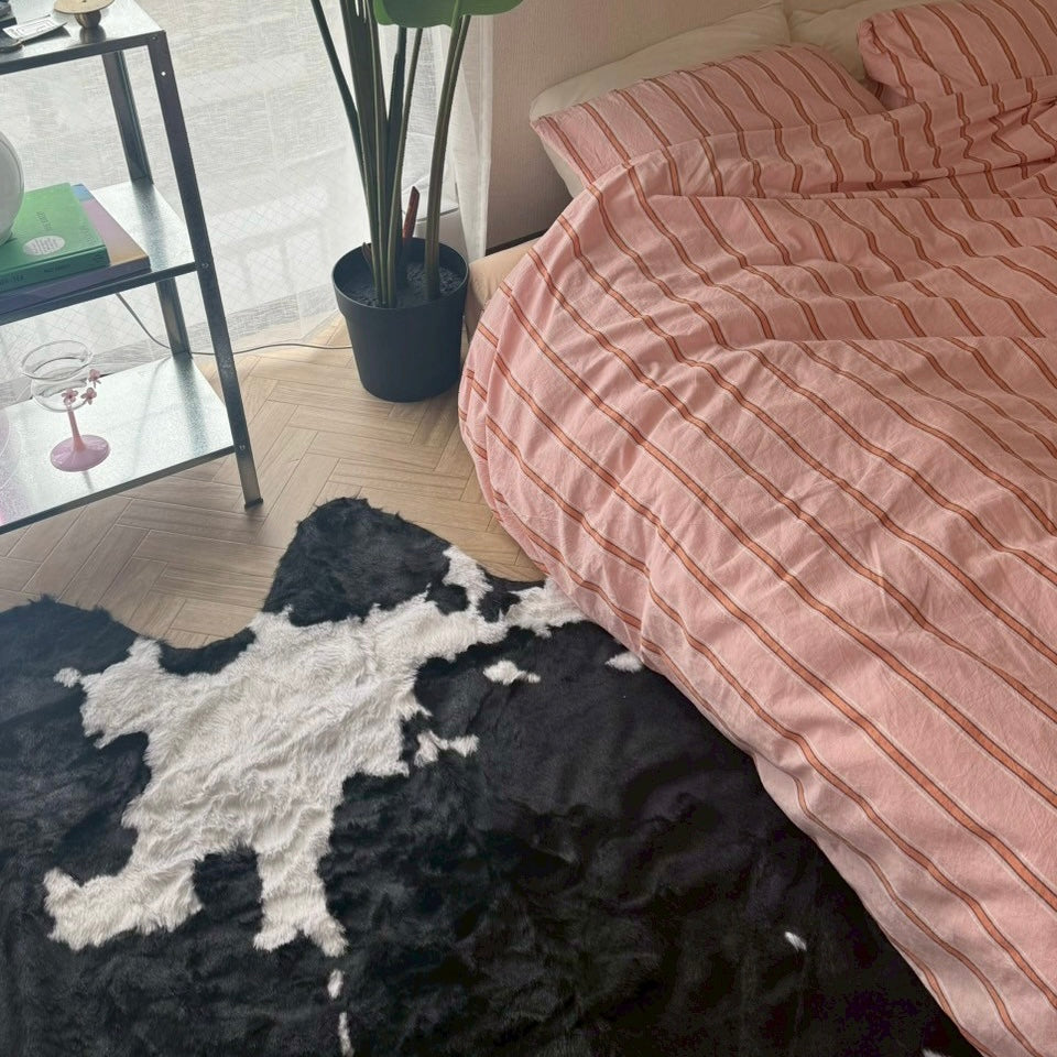 【即納】monotone cow rug