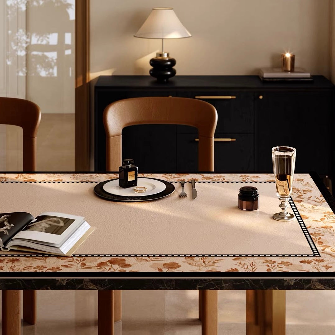Autumn romantic square table mat