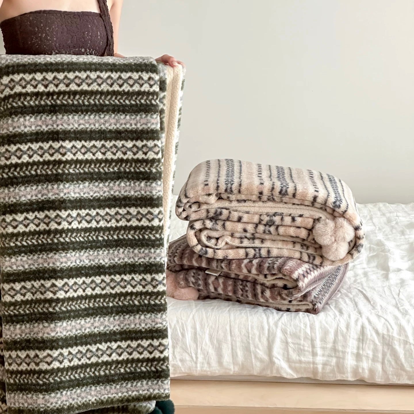 Winter Cabin Sherpa Fleece blanket (3colors)