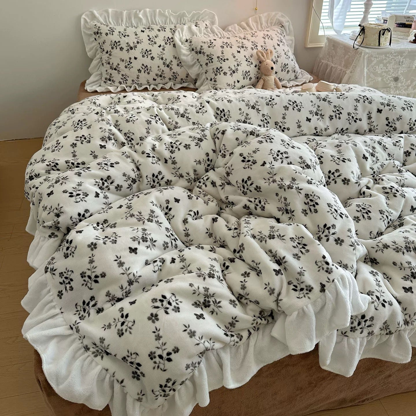 Romantic Ruffle-Trimmed Winter bedlinen set (3colors)