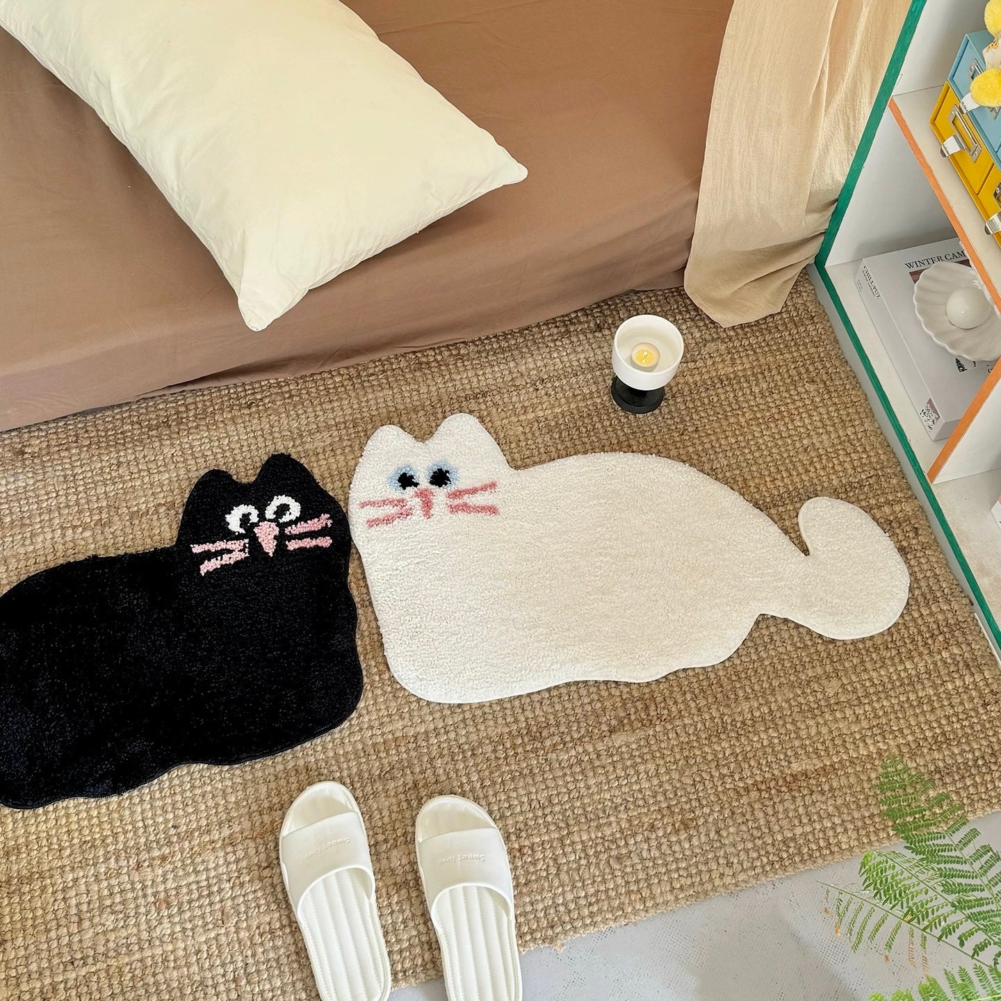 Whimsical Lazy Cat mini mat (2colors)