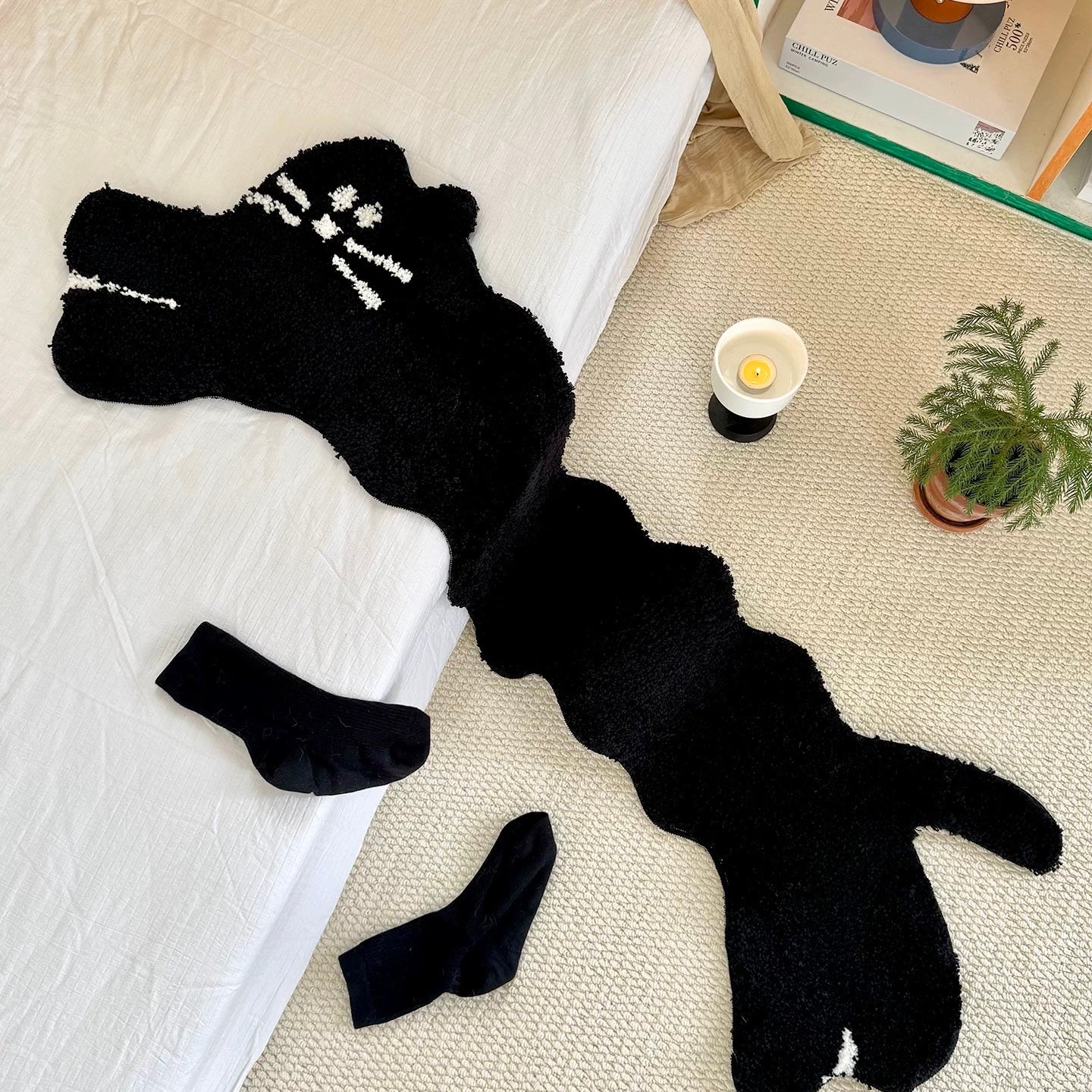 Long Stretched Cat mat