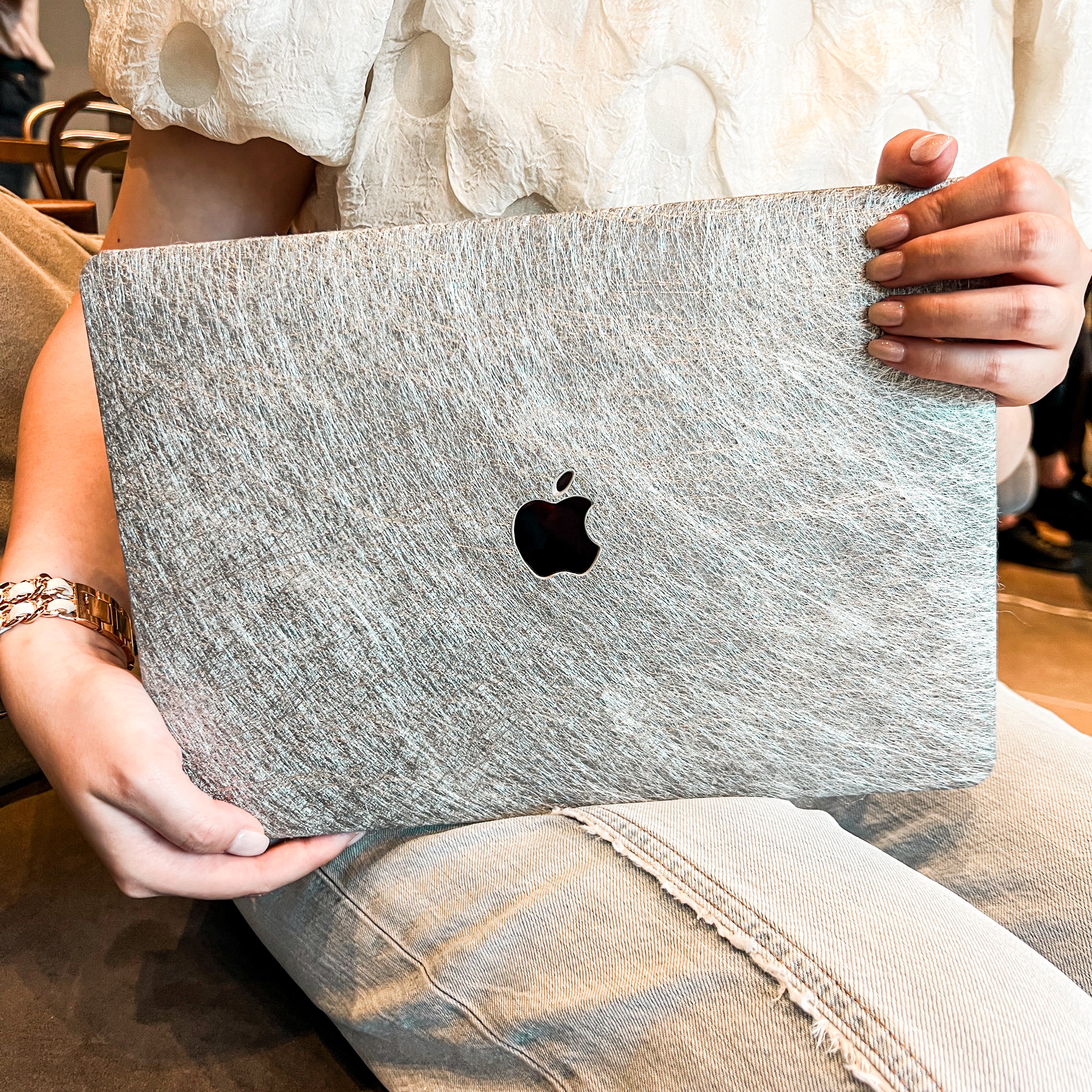 metal silver MacBook case