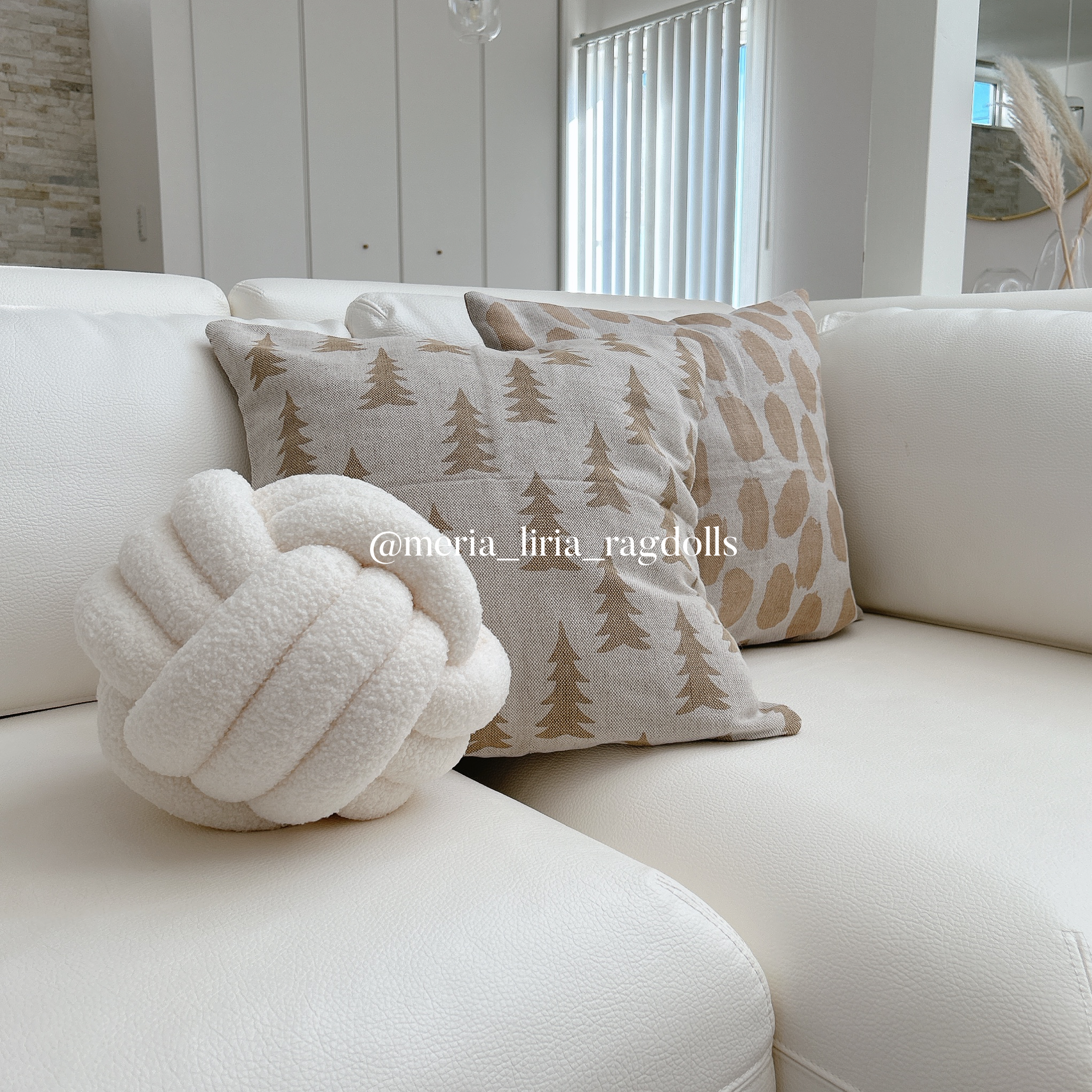 8color boa knit ball cushion