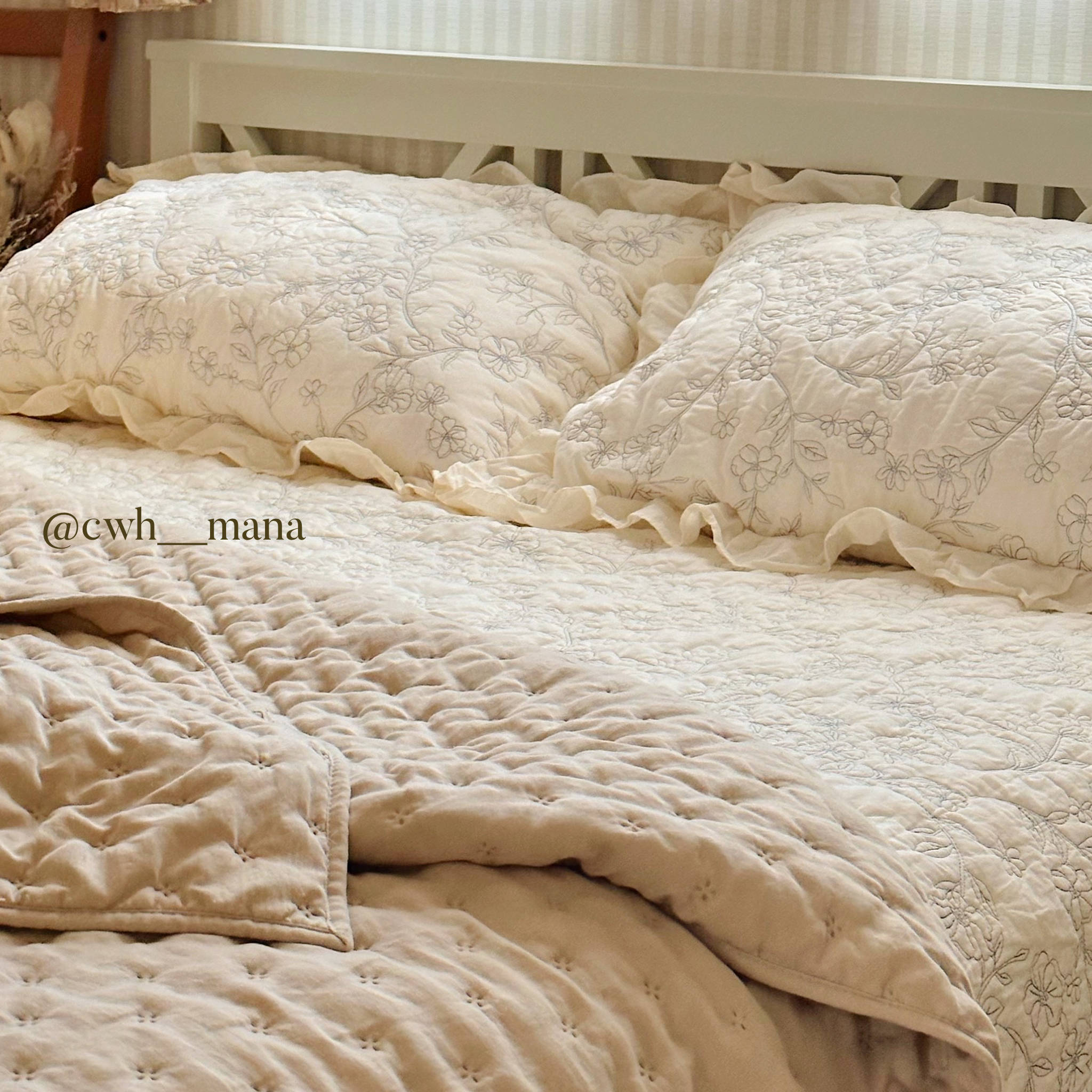 flower embroidery bedlinen set