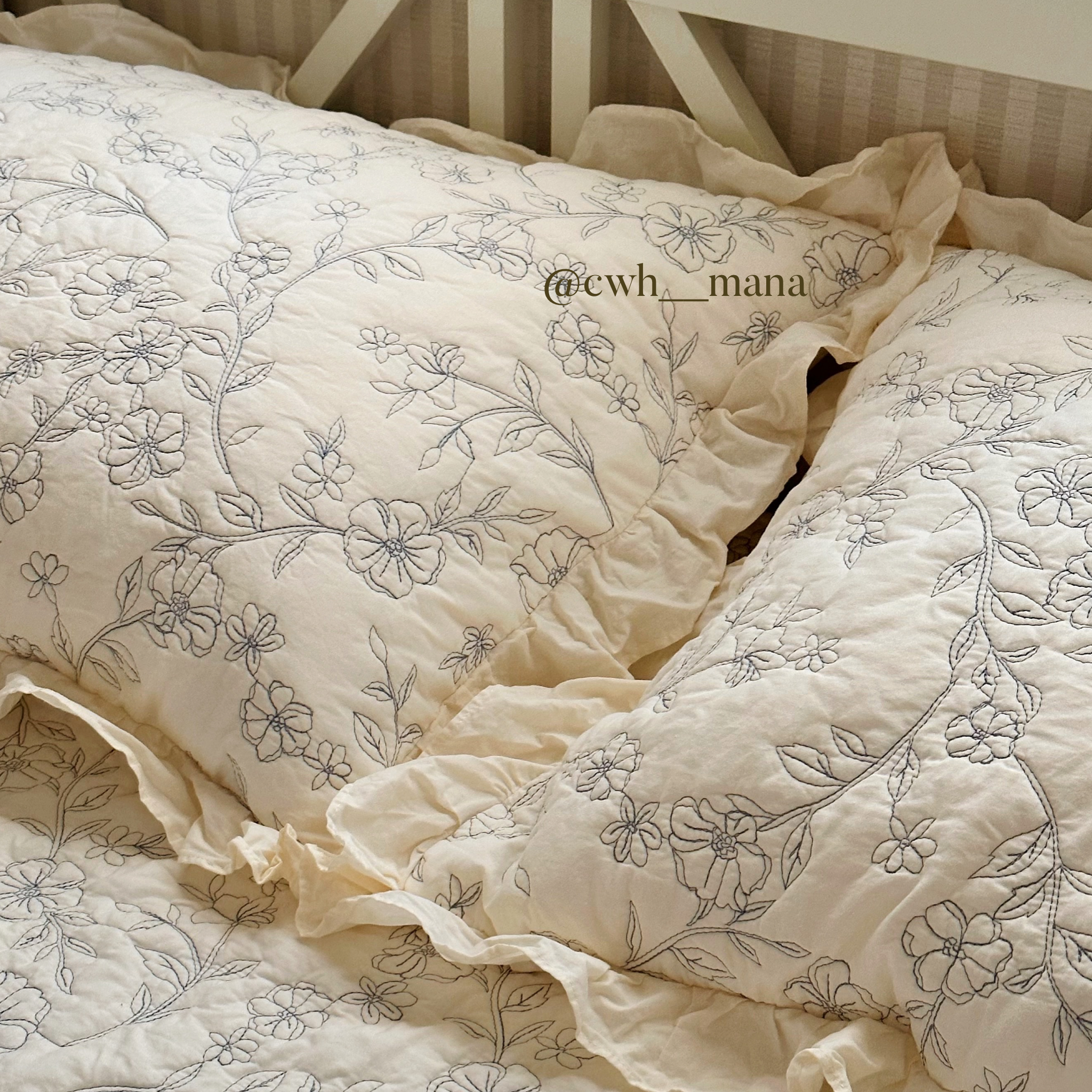 flower embroidery bedlinen set